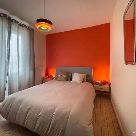Appartement Les Clochettes - New! - With Sunny Balcony & Private Parking - Completely Renovated Vintage *