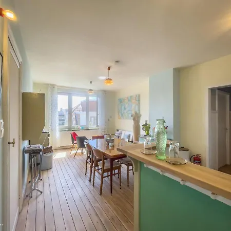 Les Clochettes - New! - With Sunny Balcony & Private Parking - Completely Renovated Vintage Appartement *